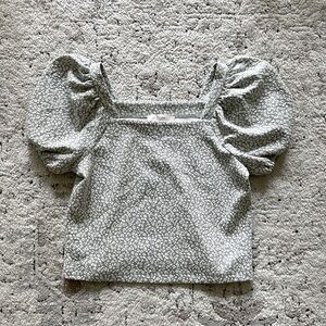 Loft cropped puff sleeve top